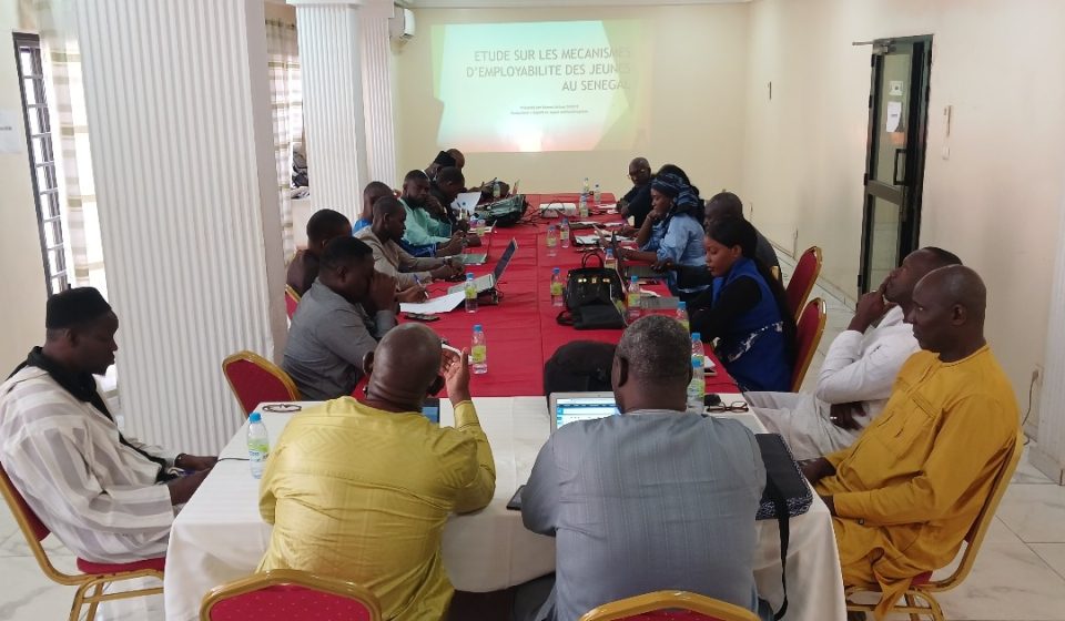 Les gérants et agents de promotion et de marketing de la mutualité départementale de Thiès renforcent leurs capacités et leur leadership dans la gestion de l’assurance maladie